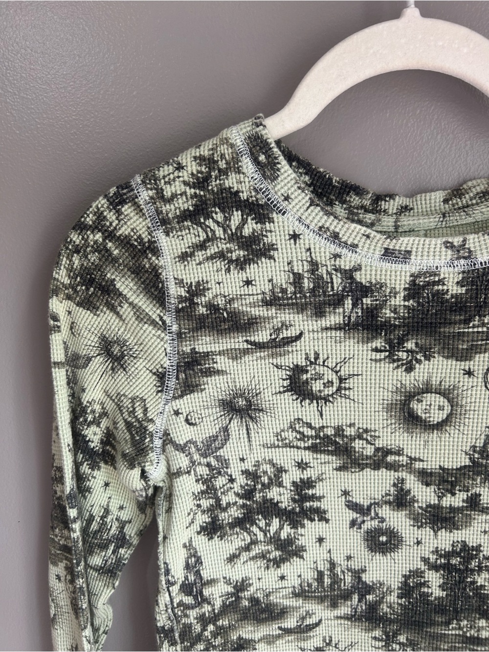 We The Free Toileidays Printed Long-Sleeve Thermal Crewneck - Olive Combo - Picture 5 of 12